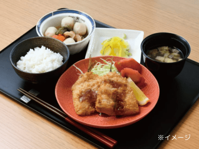 ガーデンテラス大和桜ケ丘 お食事イメージ 1