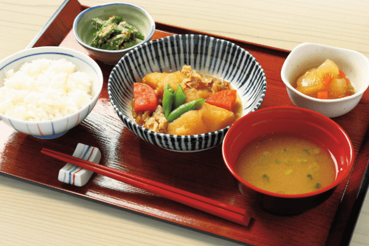 栄養に配慮した四季の味わい